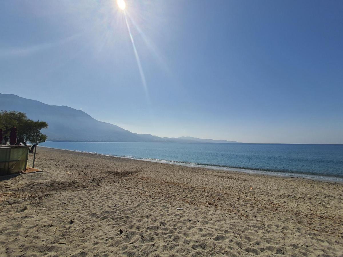 Seaside Beach Apartment Kalamata Luaran gambar